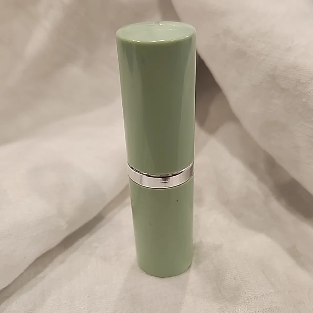 CLINIQUE Different Lipstick RASPBERRY GLACÉ